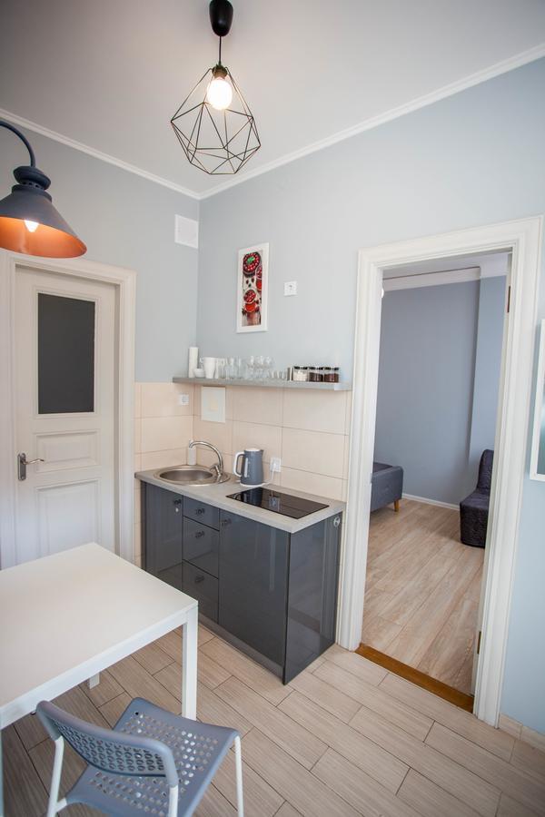 Snizhna 4 Apartamento Lviv Exterior foto