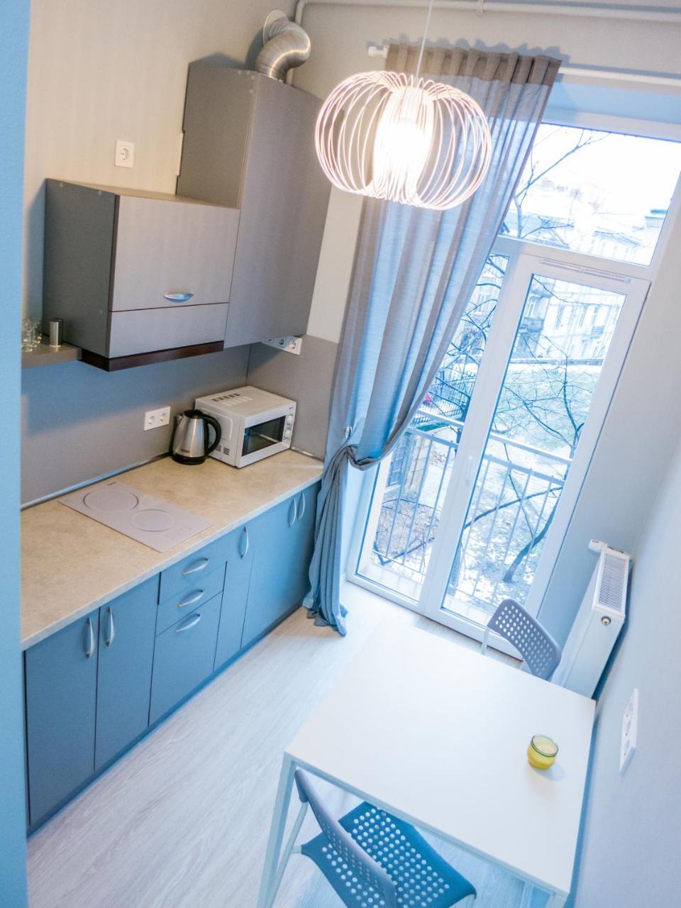 Snizhna 4 Apartamento Lviv Exterior foto